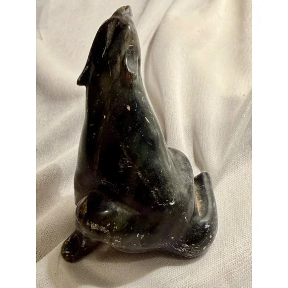 Vintage Hand Carved Soapstone Bear Seal Figurine Seated Intuit Stone Sculpture - Picture 6 of 11
